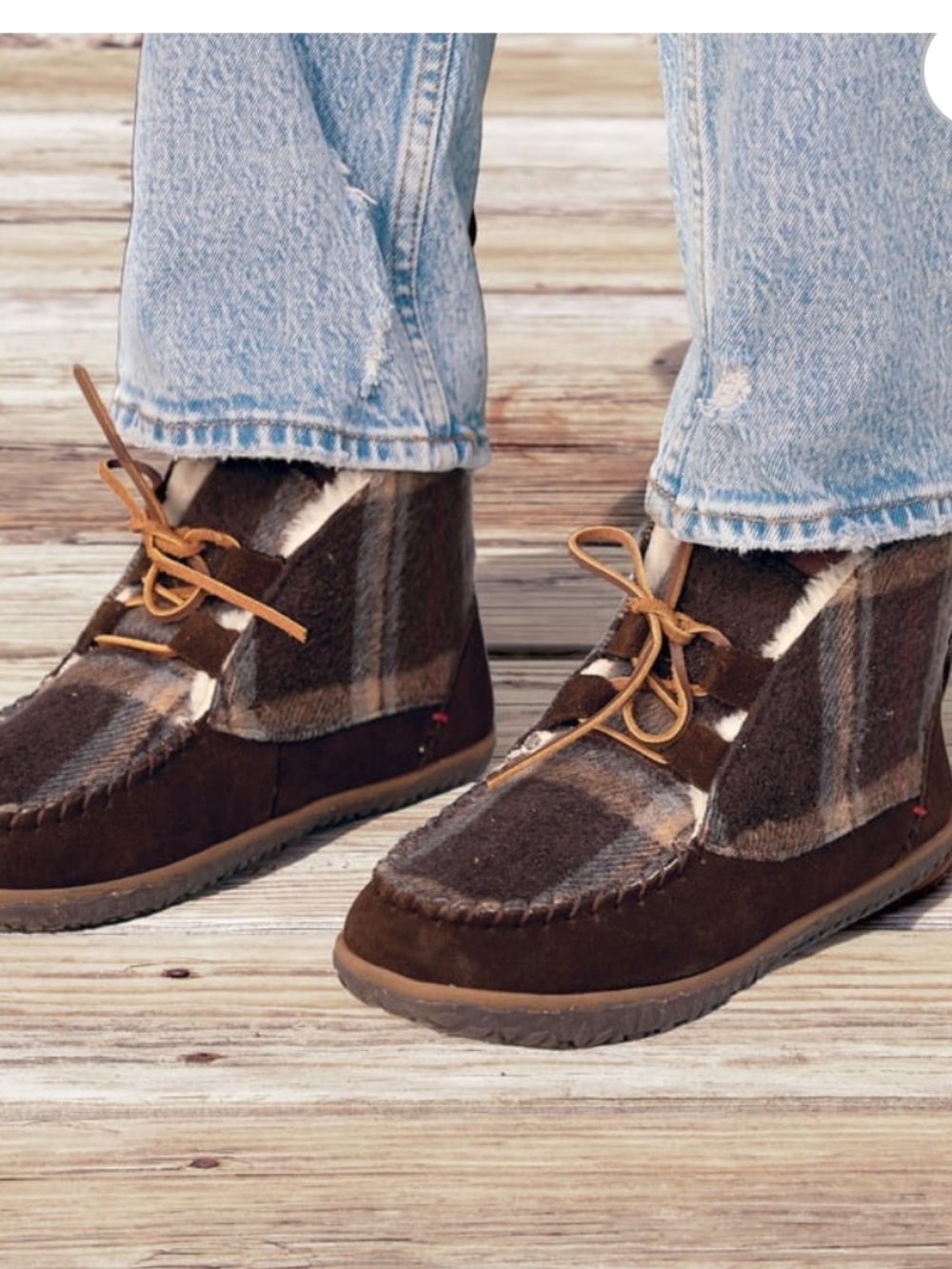 Minnetonka Womens Torrey Laceup Chocolate Multi Boot